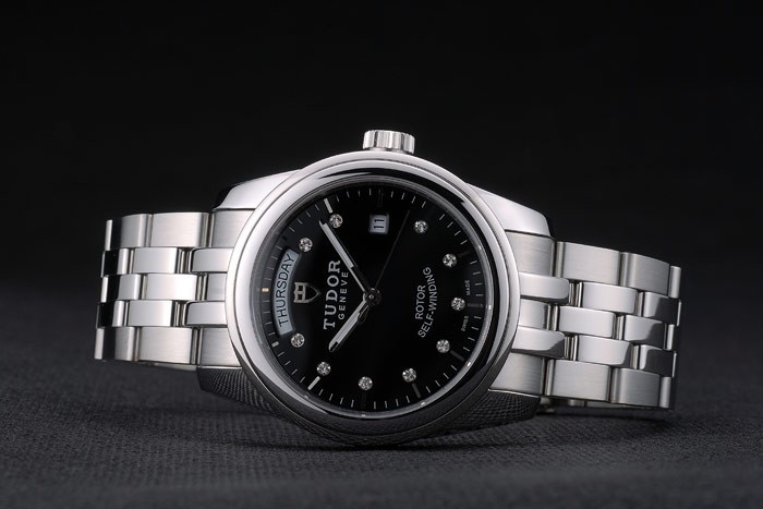 Durchmesser: 47 x 39 mm