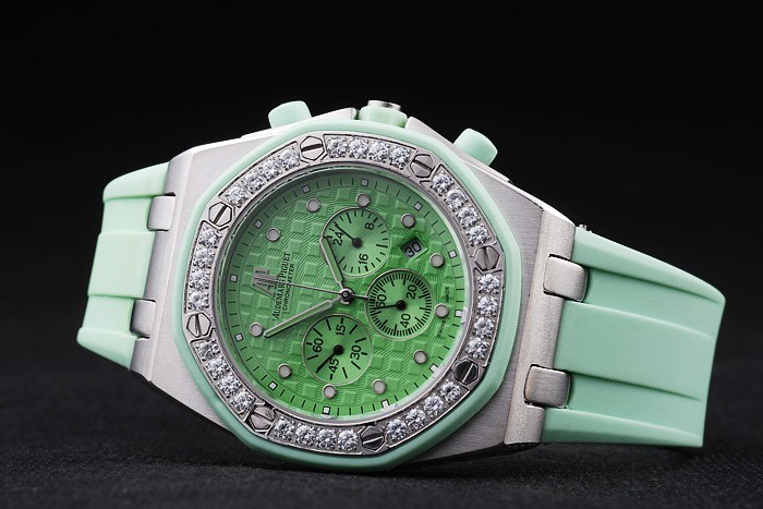 Durchmesser: 53 x 43 mm